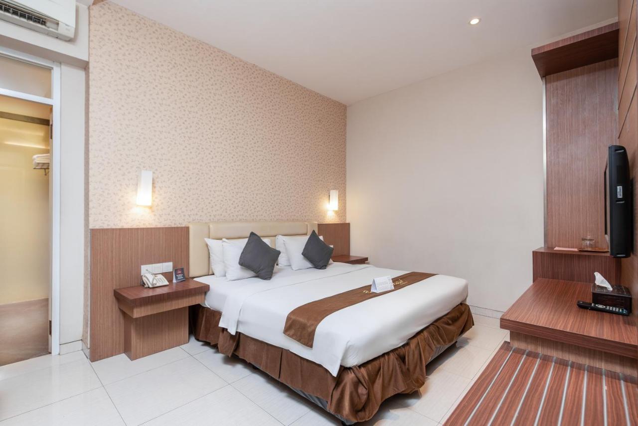 Life Emerald Hotel סוראבאיה מראה חיצוני תמונה
