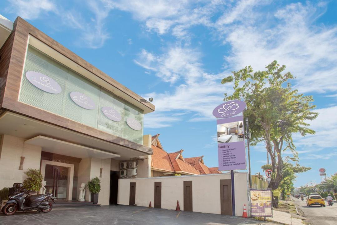 Life Emerald Hotel סוראבאיה מראה חיצוני תמונה