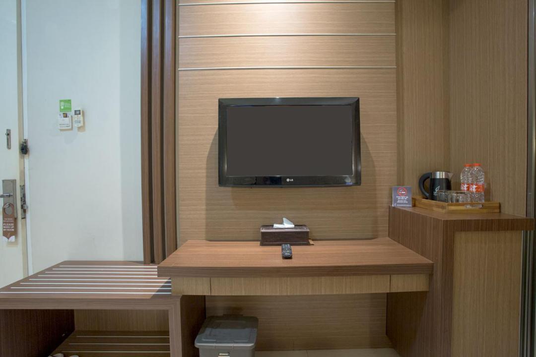 Life Emerald Hotel סוראבאיה מראה חיצוני תמונה
