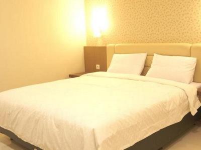 Life Emerald Hotel סוראבאיה מראה חיצוני תמונה